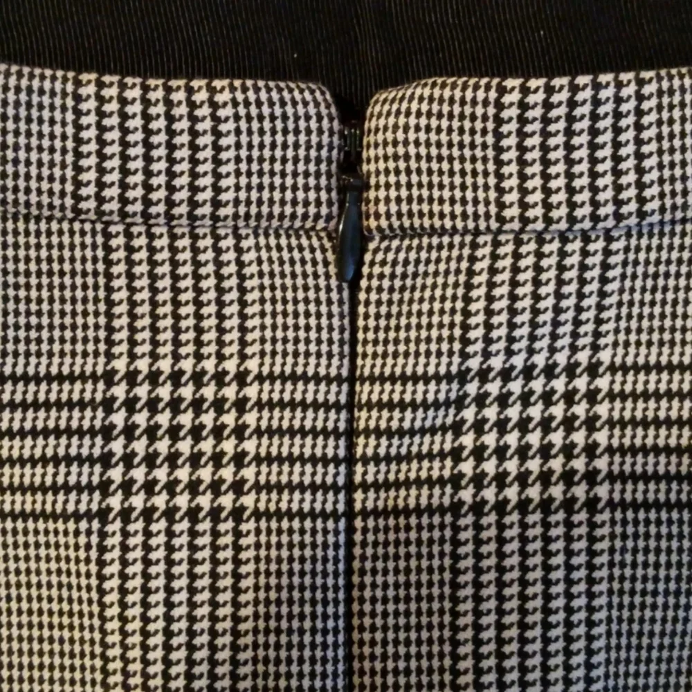 J. CREW Fit + Flare Flouncy Plaid Mini Skirt. Size 00 / 0. Academia. Twee. EUC - Picture 9 of 11